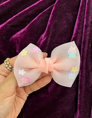 Bow hair clip