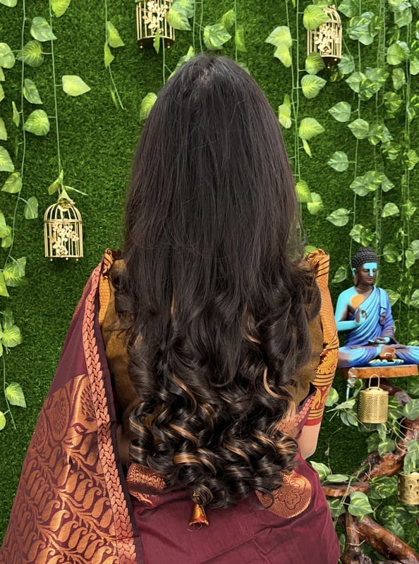 Medium Curled hair Extension Type 2 Medium Curled hair Extension Type 2